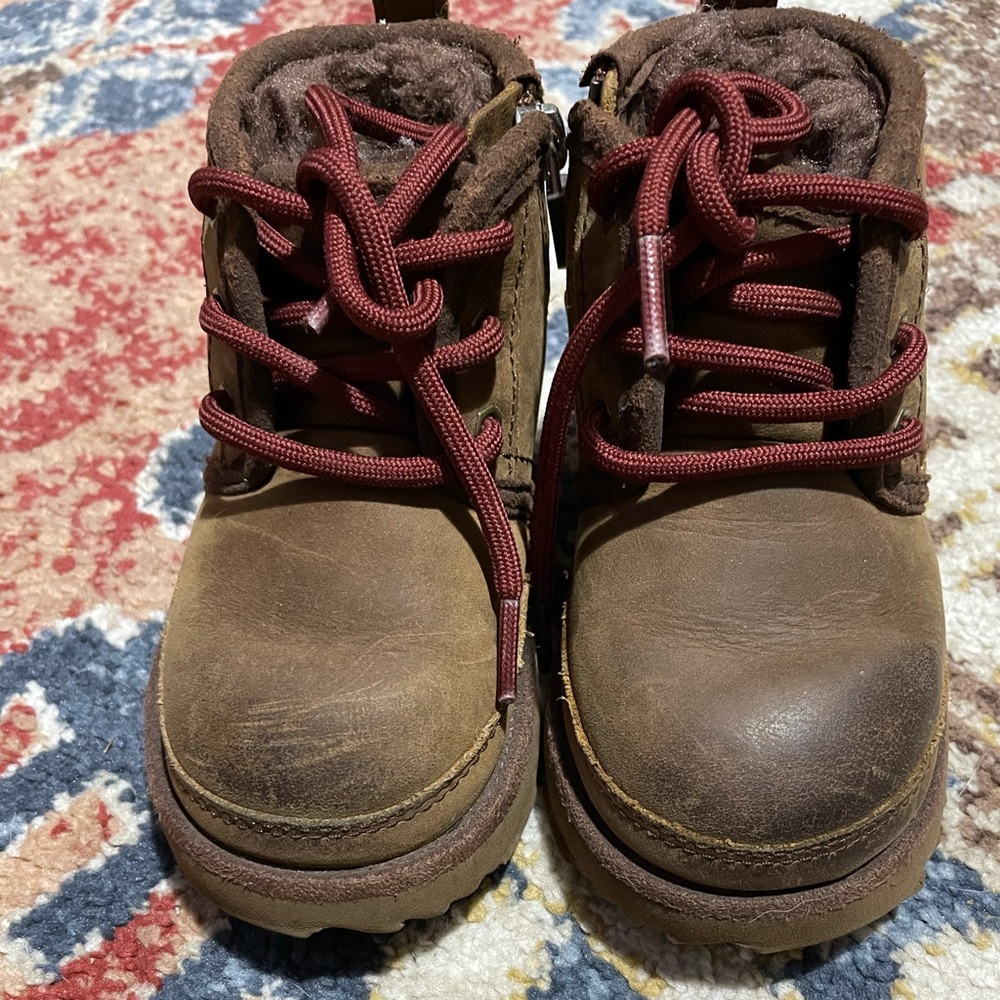 UGG Neumel Kids